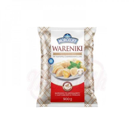 Handgemaakte dumplings met aardappelen en champignons