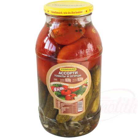 Assortiment komkommers en tomaten 1850